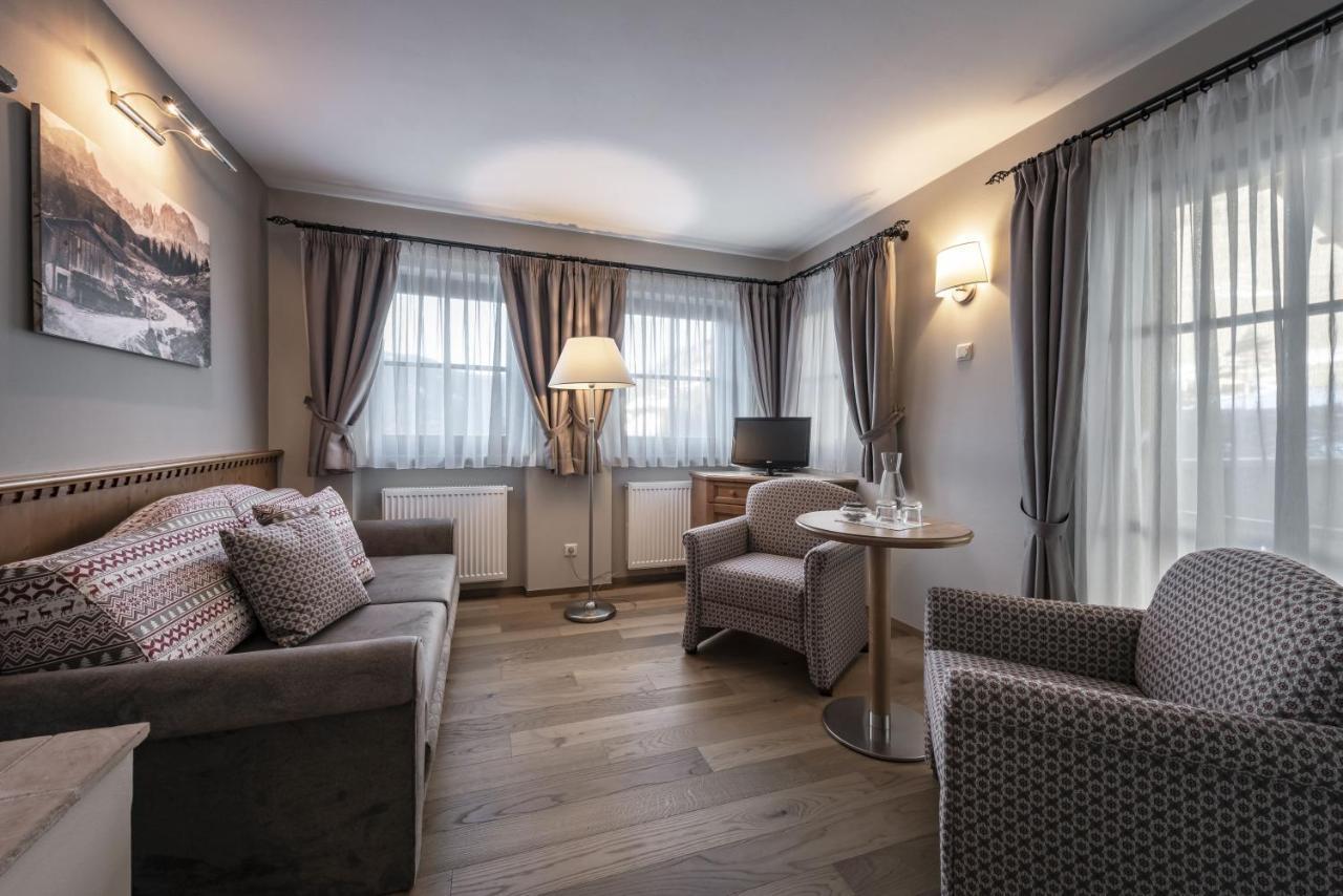 Hotel Dosses Tires Bagian luar foto